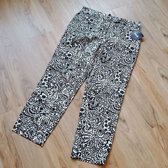 🔹️NWT Rafaella Blue & White Print Slim Cropped Ankle Pants Size 6/28 - Picture 2 of 8